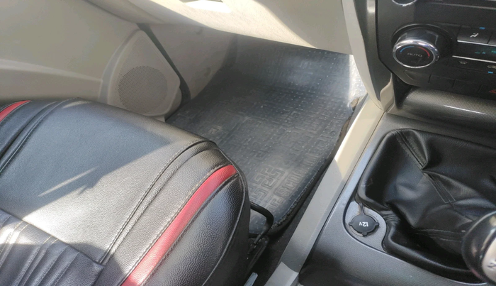 2015 Mahindra Scorpio S10, Diesel, Manual, 1,56,296 km, interior