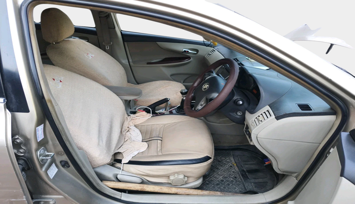 2011 Toyota Corolla Altis G PETROL, Petrol, Manual, 1,61,894 km, interior
