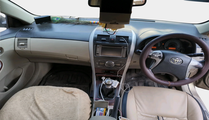 2011 Toyota Corolla Altis G PETROL, Petrol, Manual, 1,61,894 km, interior