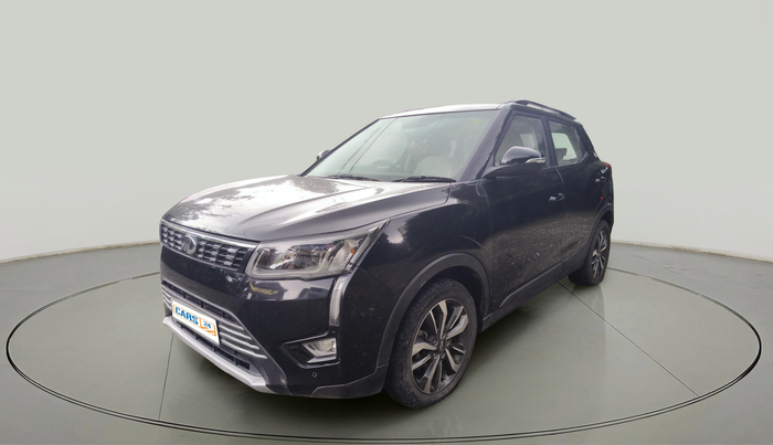 2021 Mahindra XUV300 W8 (O) 1.2 PETROL, Petrol, Manual, 40,443 km, exterior