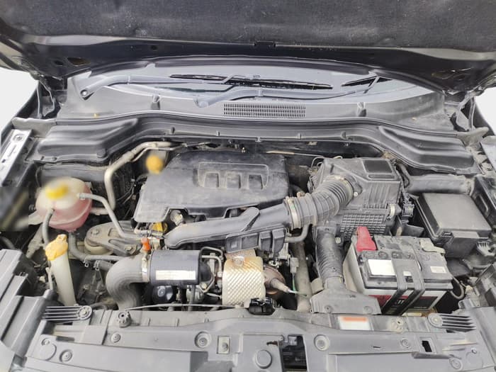 2021 Mahindra XUV300 W8 (O) 1.2 PETROL, Petrol, Manual, 40,550 km, exterior
