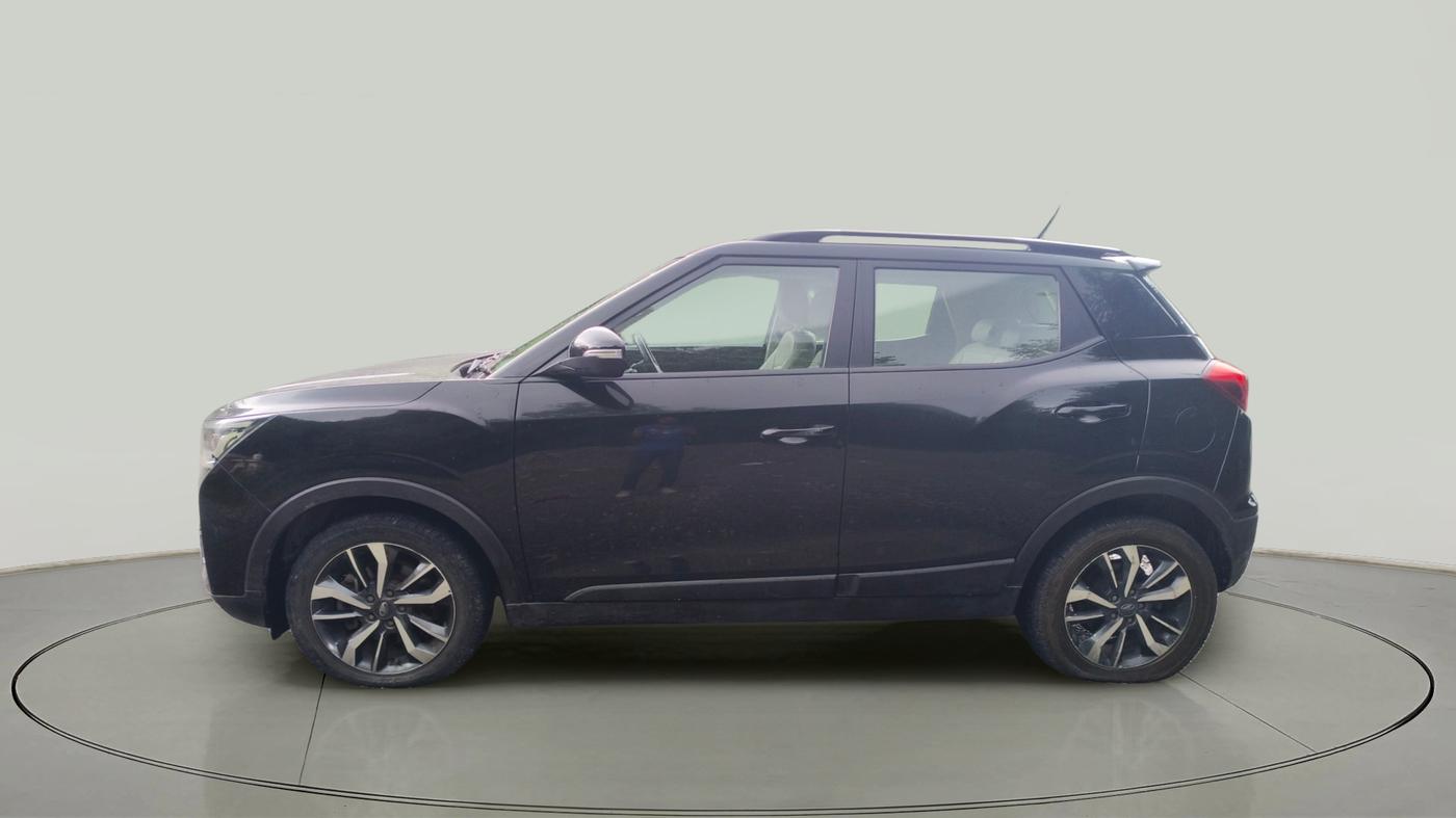 2021 Mahindra XUV300 W8 (O) 1.2 PETROL, Petrol, Manual, 40,550 km, exterior
