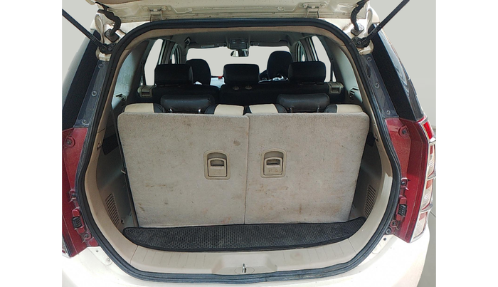 2016 Mahindra XUV500 W6, Diesel, Manual, 66,168 km, exterior