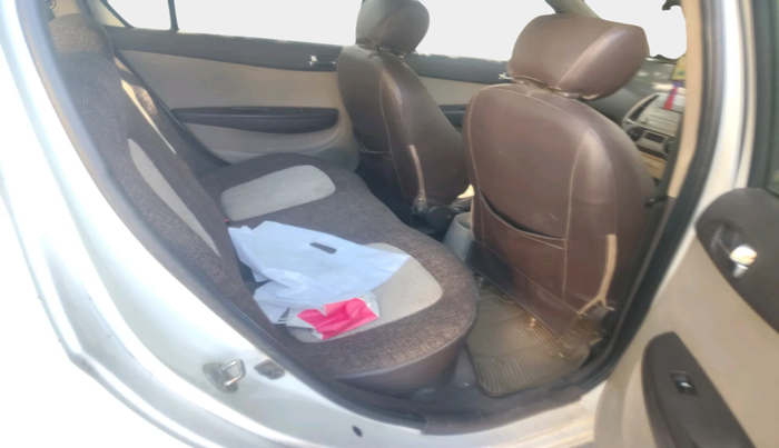2010 Hyundai i20 MAGNA 1.2, Petrol, Manual, 48,000 km, interior