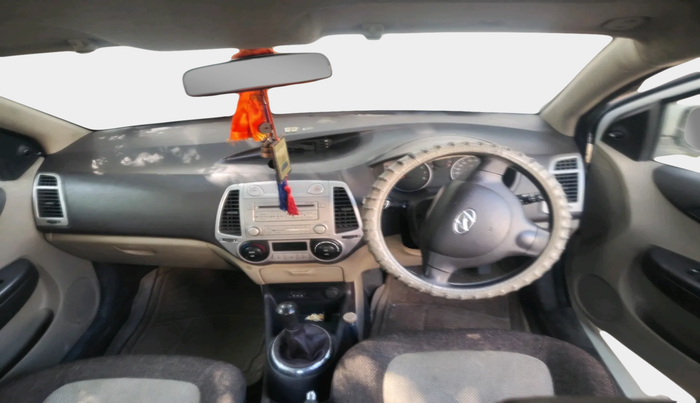 2010 Hyundai i20 MAGNA 1.2, Petrol, Manual, 48,000 km, interior
