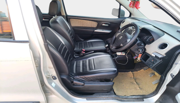 2016 Maruti Wagon R 1.0 VXI, Petrol, Manual, 84,008 km, interior