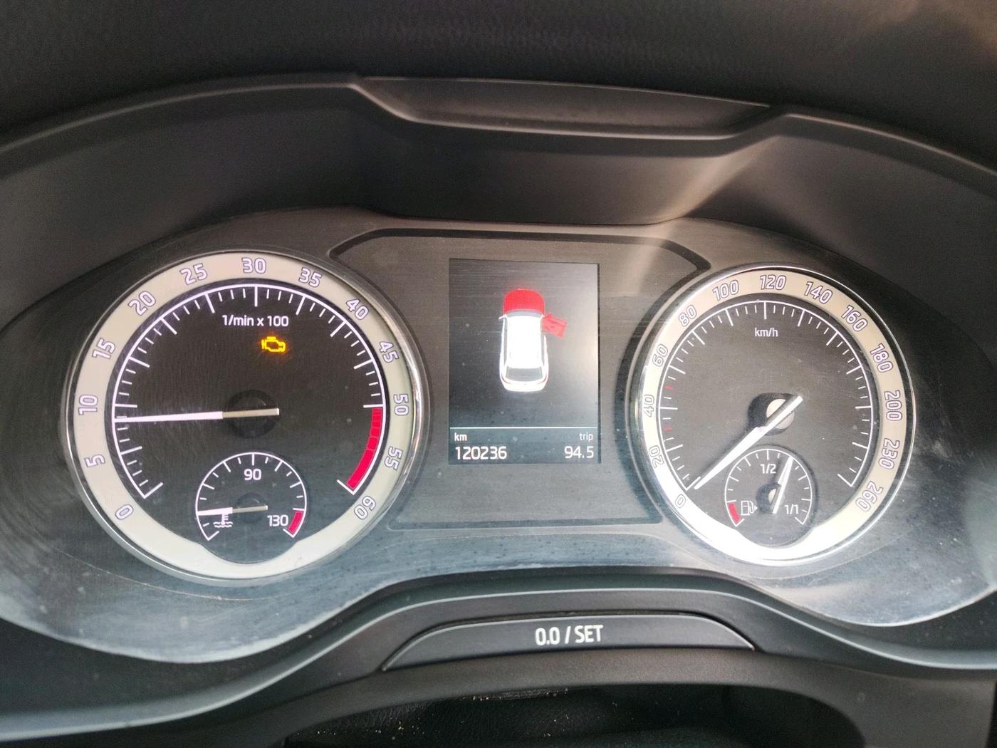 2017 Skoda Kodiaq STYLE 2.0 TDI 4X4 AT, Diesel, Automatic, 1,20,236 km, interior