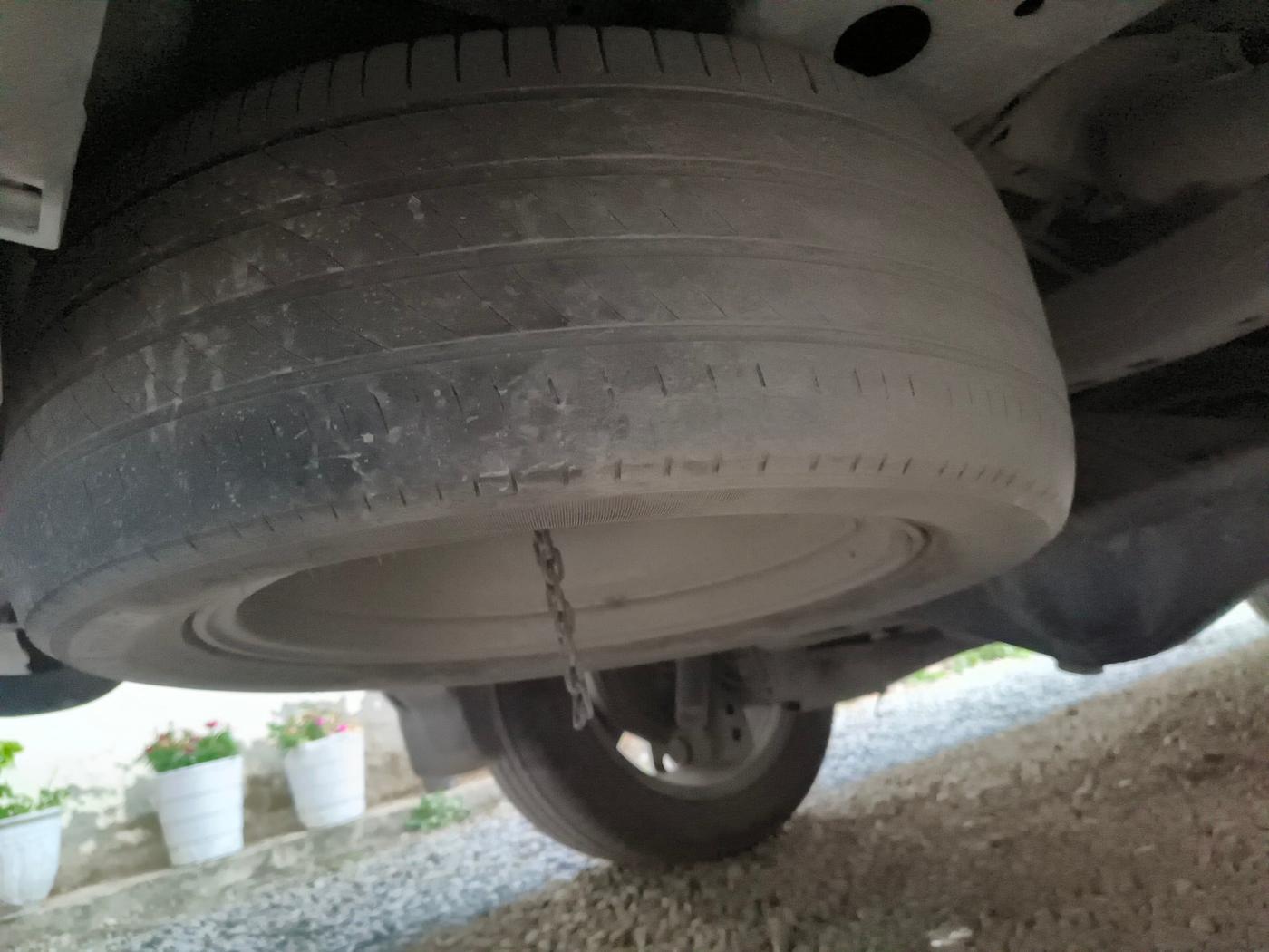 2018 Toyota Innova Crysta 2.8 ZX AT 7 STR, Diesel, Automatic, 92,500 km, tyre