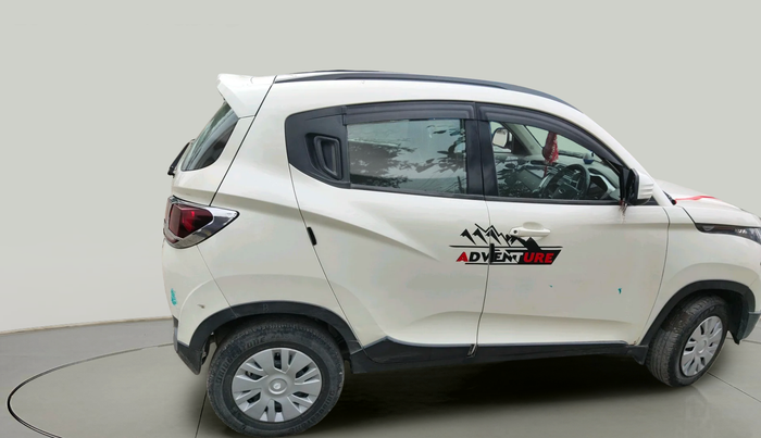 2016 Mahindra Kuv100 K6 PLUS 6 STR, Petrol, Manual, 85,282 km, exterior