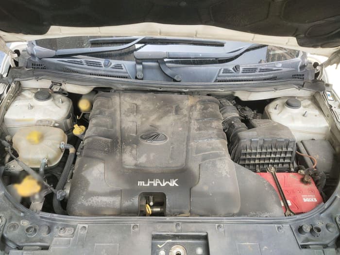 2019 Mahindra XUV500 W7, Diesel, Manual, 7,00,000 km, exterior