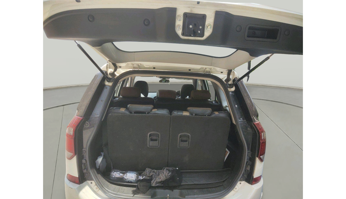 2019 Mahindra XUV500 W7, Diesel, Manual, 1,46,000 km, exterior