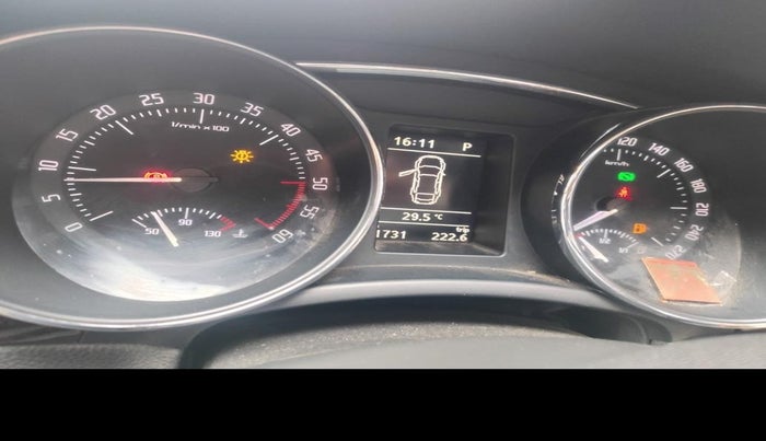 2013 Skoda Superb ELEGANCE 2.0 TDI CR AT, Diesel, Automatic, 92,000 km, interior