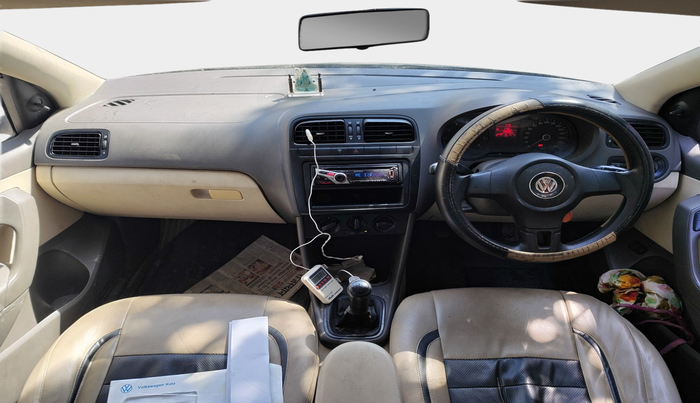 2013 Volkswagen Vento TRENDLINE 1.6, Petrol, Manual, 79,050 km, interior