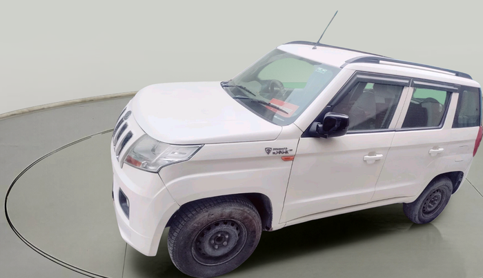 2018 Mahindra TUV300 T6 PLUS, Diesel, Manual, 1,22,447 km, exterior