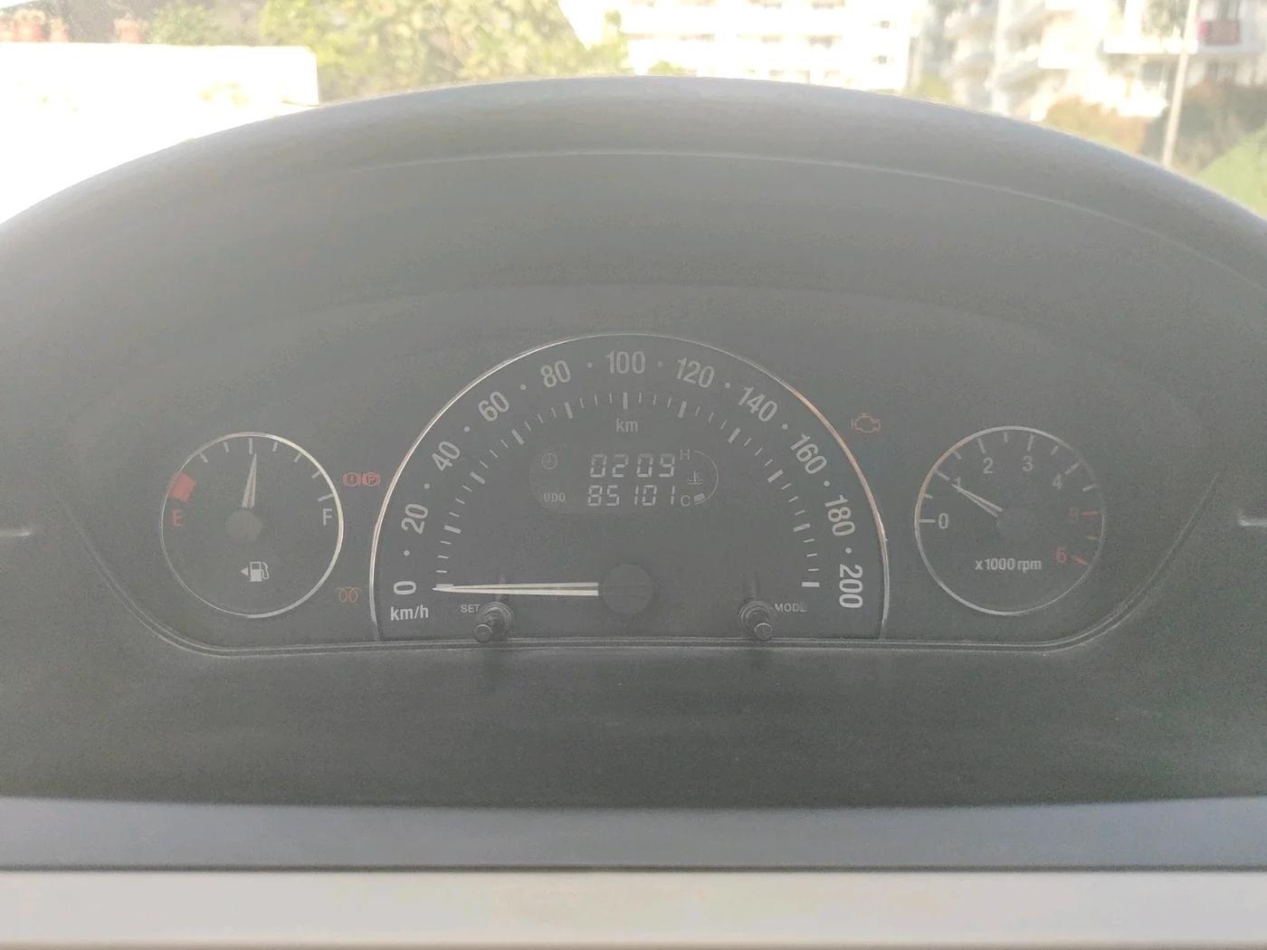 2011 Tata Indica Vista VX QUADRAJET, Diesel, Manual, 86,000 km, interior