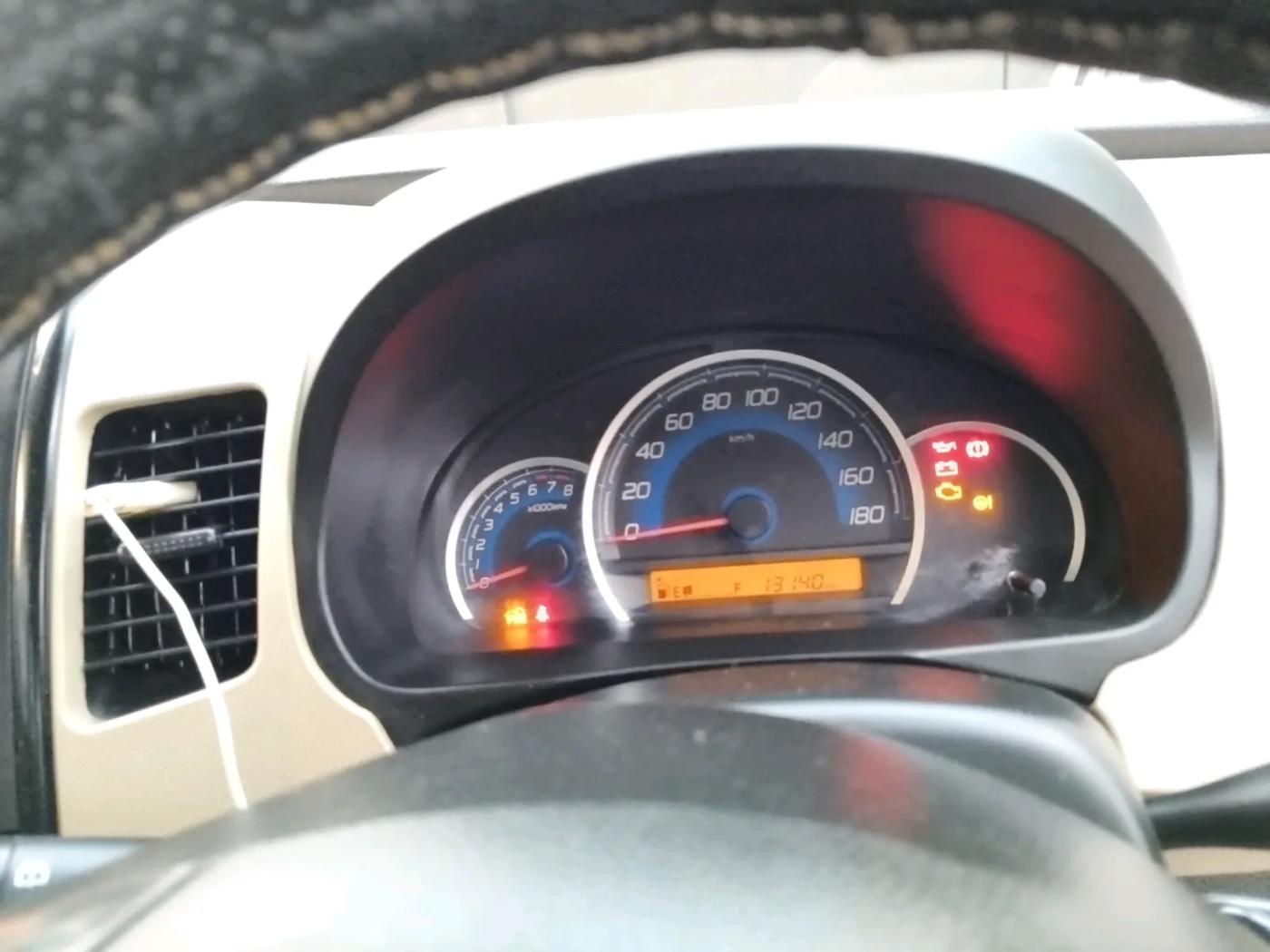 2018 Maruti Wagon R 1.0 VXI, Petrol, Manual, 13,140 km, interior
