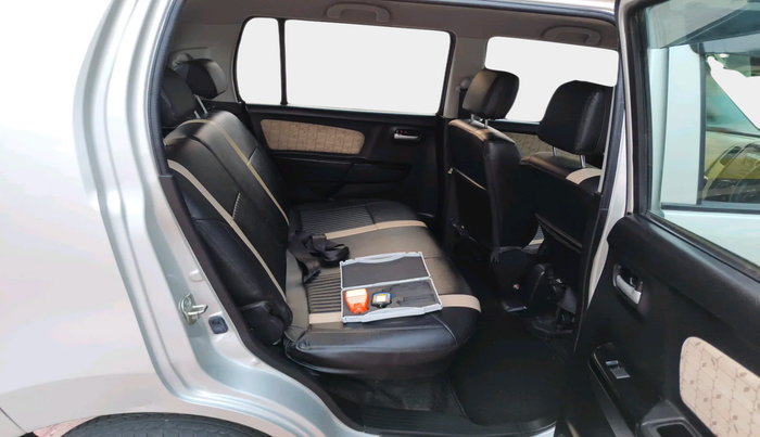 2018 Maruti Wagon R 1.0 VXI, Petrol, Manual, 13,140 km, interior