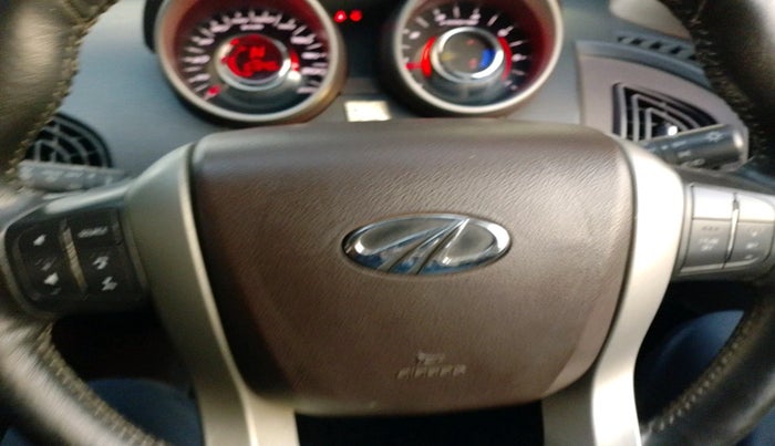 2014 Mahindra XUV500 W8, Diesel, Manual, 61,240 km, interior