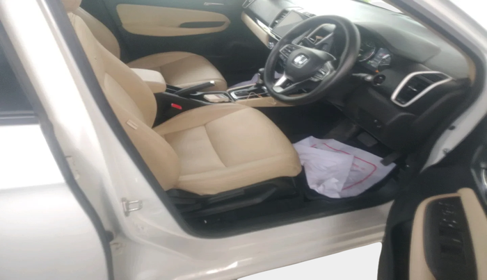 2023 Honda City 1.5L I-VTEC VX CVT, Petrol, Automatic, 16,818 km, interior
