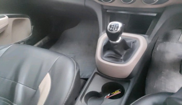 2015 Hyundai Xcent S 1.2, Petrol, Manual, 68,731 km, interior