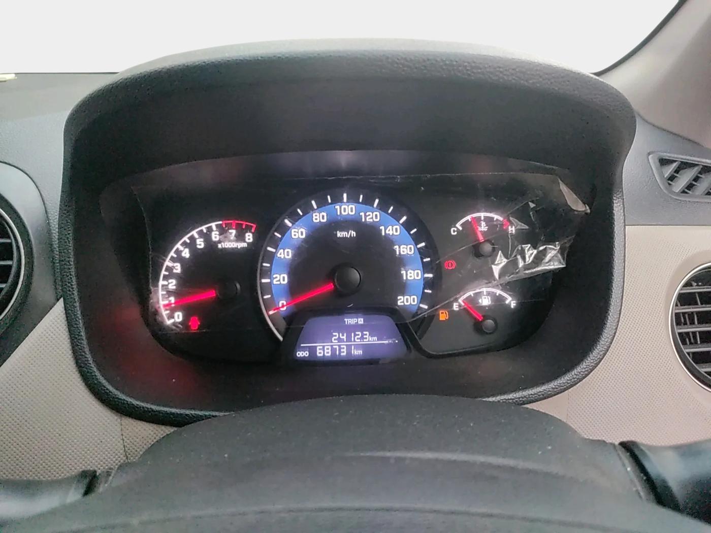 2015 Hyundai Xcent S 1.2, Petrol, Manual, 69,101 km, interior