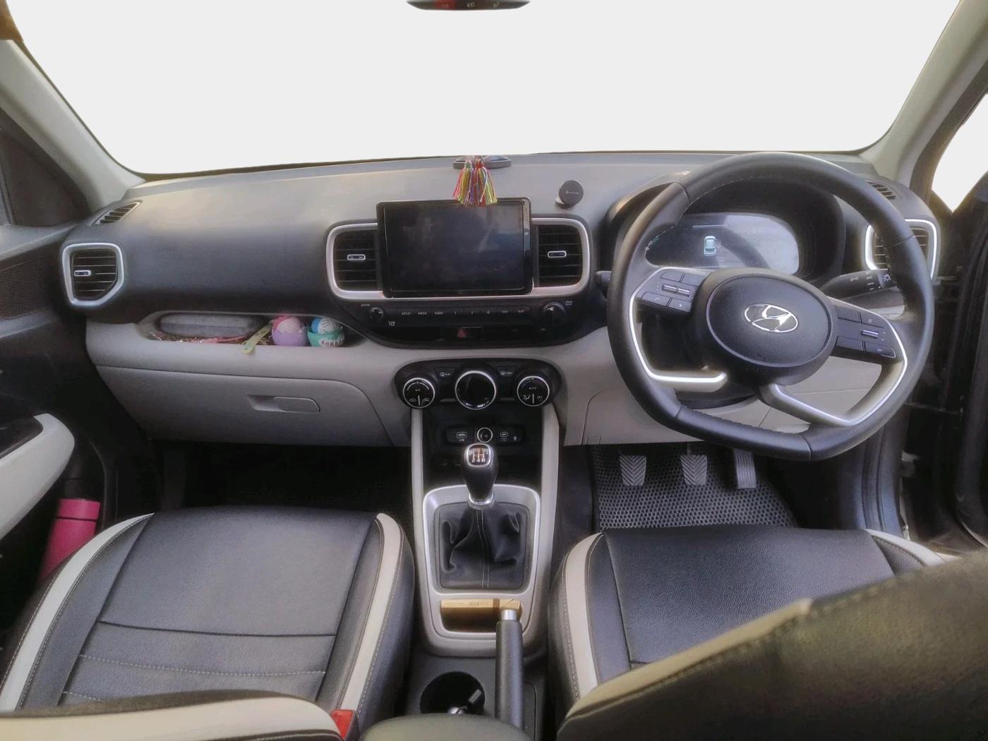 2022 Hyundai VENUE SX 1.2 PETROL, Petrol, Manual, 33,023 km, interior