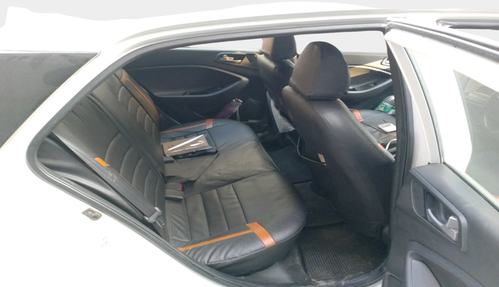 2015 Hyundai i20 Active 1.4 SX, Diesel, Manual, 93,030 km, interior