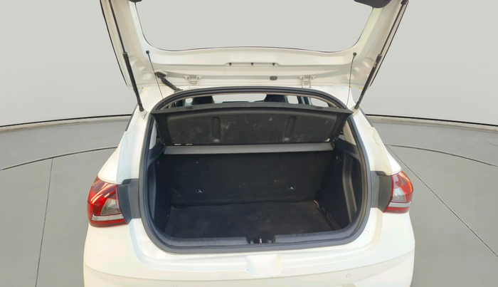 2022 Hyundai NEW I20 SPORTZ 1.5 MT, Diesel, Manual, 1,01,255 km, exterior