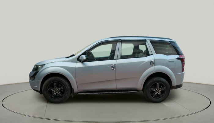 2016 Mahindra XUV500 W4, Diesel, Manual, 87,114 km, exterior