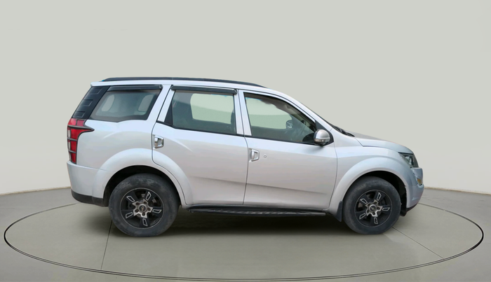 2016 Mahindra XUV500 W4, Diesel, Manual, 87,114 km, exterior