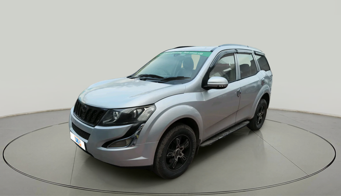 2016 Mahindra XUV500 W4, Diesel, Manual, 87,114 km, exterior