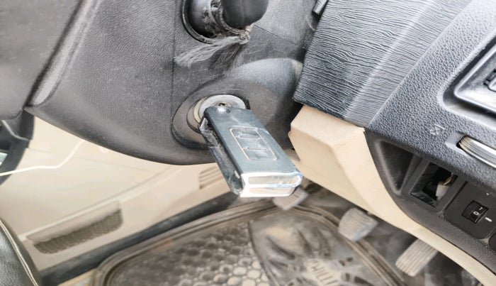 2016 Mahindra XUV500 W4, Diesel, Manual, 87,114 km, interior