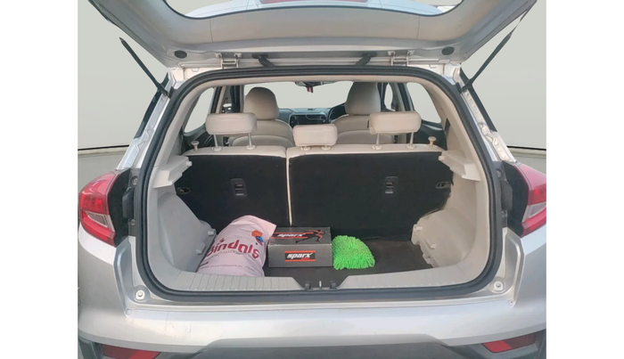 2022 Mahindra XUV300 W8 (O) 1.5 DIESEL, Diesel, Manual, 94,478 km, exterior