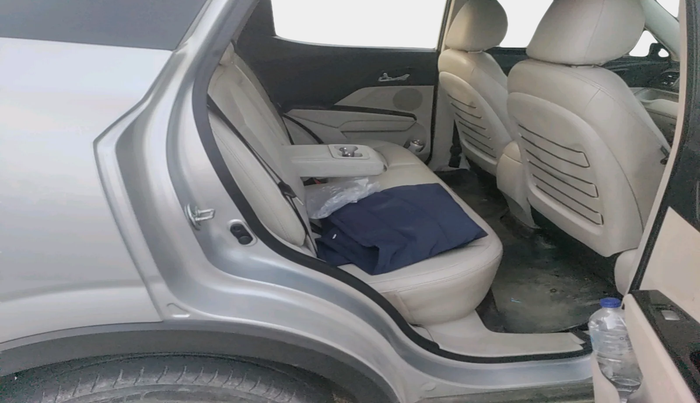 2022 Mahindra XUV300 W8 (O) 1.5 DIESEL, Diesel, Manual, 94,478 km, interior