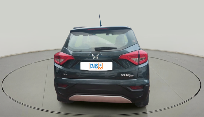 2023 Mahindra XUV300 W8 (O) 1.2 PETROL, Petrol, Manual, 11,283 km, exterior