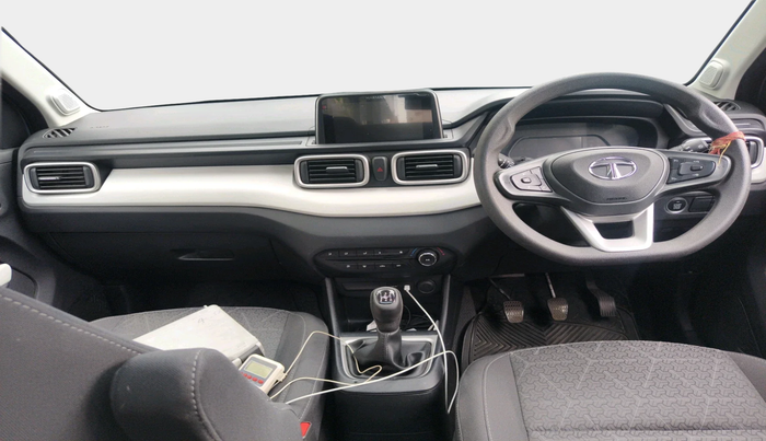 2023 Tata PUNCH ACCOMPLISHED SUNROOF MT, Petrol, Manual, 16,399 km, interior