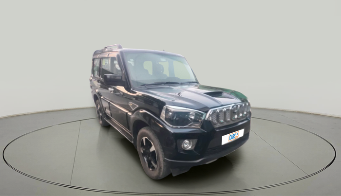 2018 Mahindra Scorpio S7, Diesel, Manual, 79,836 km, exterior
