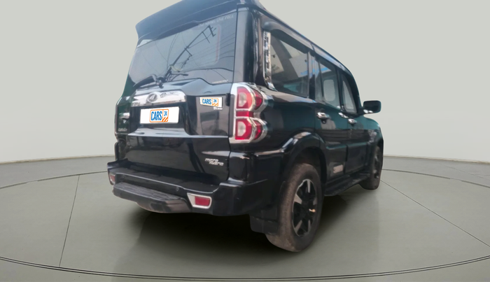 2018 Mahindra Scorpio S7, Diesel, Manual, 79,836 km, exterior