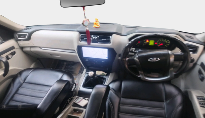 2018 Mahindra Scorpio S7, Diesel, Manual, 79,836 km, interior