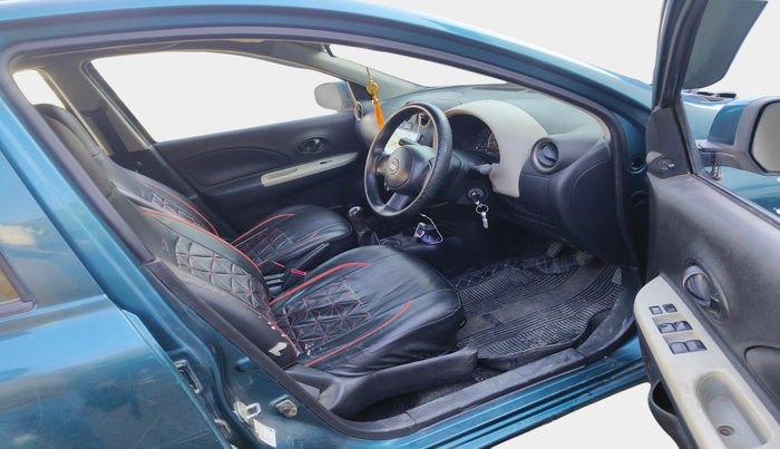 2016 Nissan Micra Active XV, Petrol, Manual, 91,648 km, interior