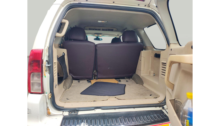 2013 Tata Safari Storme 2.2 VX 4X2, Diesel, Manual, 1,30,143 km, exterior