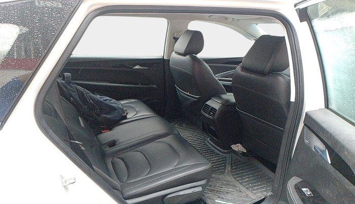 2019 MG HECTOR SHARP HYBRID 1.5 PETROL, Petrol, Manual, 10,604 km, interior