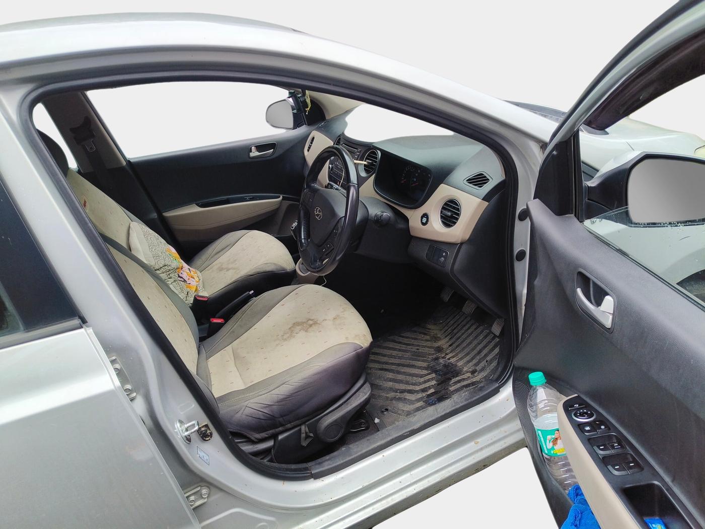 2015 Hyundai Xcent SX 1.2 (O), Petrol, Manual, 38,500 km, interior