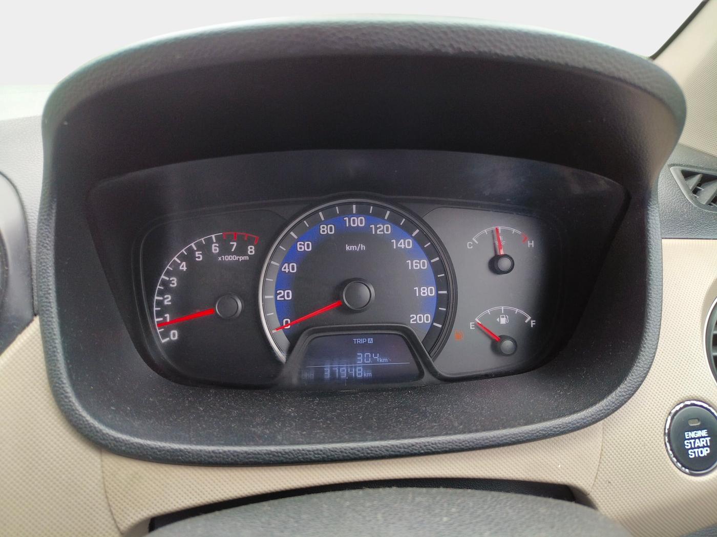 2015 Hyundai Xcent SX 1.2 (O), Petrol, Manual, 38,500 km, interior