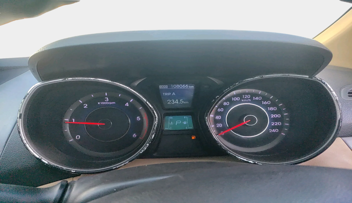 2013 Hyundai New Elantra 1.6 SX AT DIESEL, Diesel, Automatic, 1,08,066 km, interior