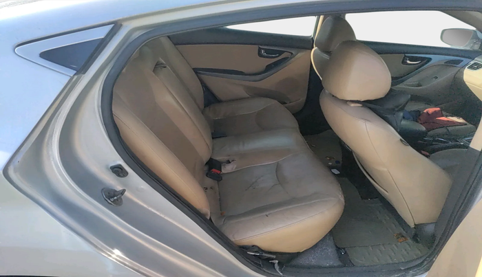 2013 Hyundai New Elantra 1.6 SX AT DIESEL, Diesel, Automatic, 1,08,066 km, interior