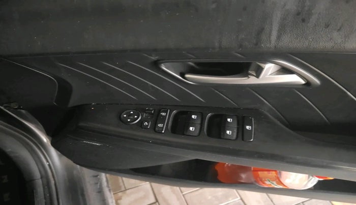 2023 Hyundai Verna SX (O) 1.5 TURBO PETROL MT, Petrol, Manual, 34,033 km, interior