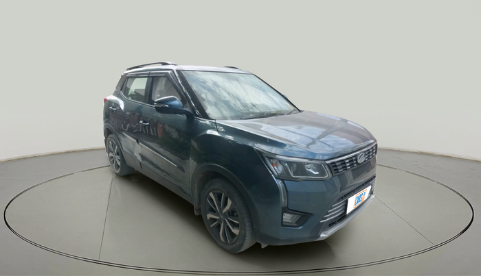 2021 Mahindra XUV300 W8 (O) 1.2 PETROL, Petrol, Manual, 44,081 km, exterior