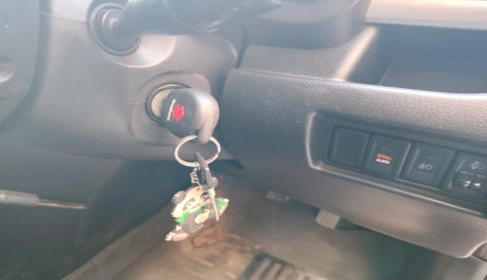 2012 Maruti Swift ZXI, Petrol, Manual, 90,000 km, interior