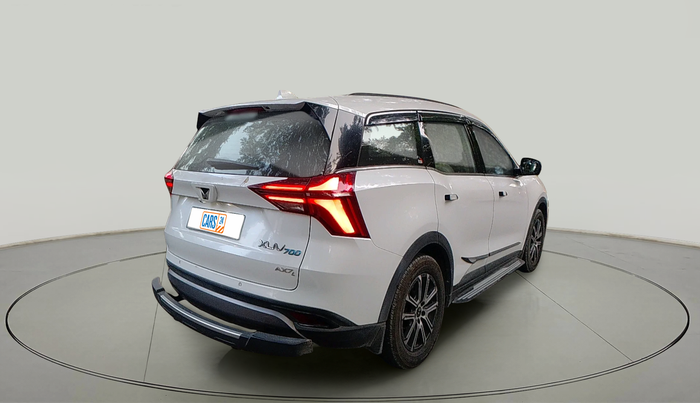 2022 Mahindra XUV700 AX 7 LUXURY D AT 7 STR, Diesel, Automatic, 61,284 km, exterior